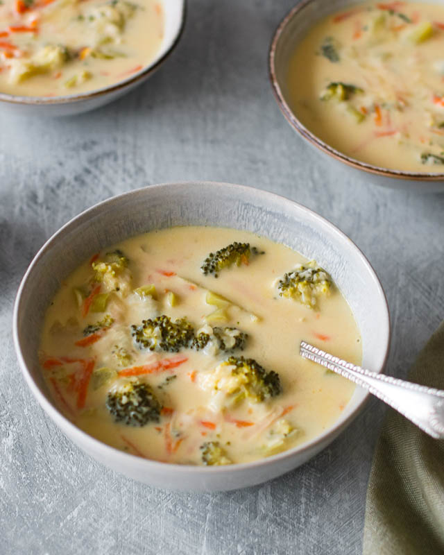 Sūrio sriuba su brokoliu